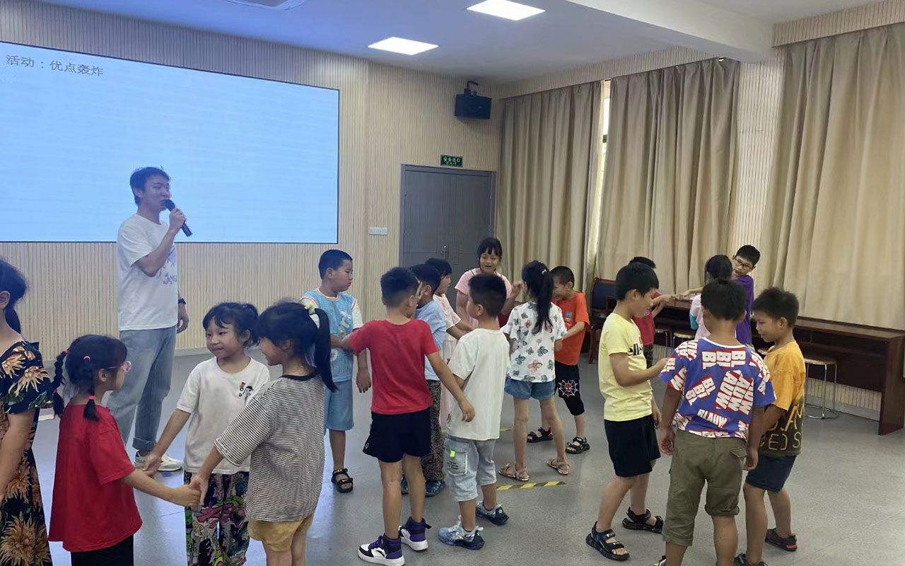 吉木萨尔龙观乡中心学校
