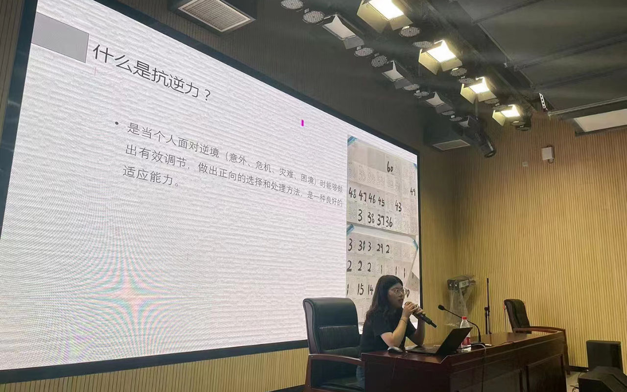 吉木萨尔董玉娣中学